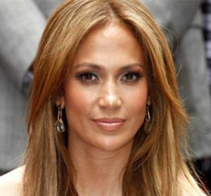 Jennifer Lopez with honey blonde